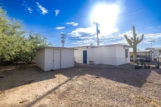 11451 W Tortolita St-Unit -Unit 2 in Marana, AZ - Building Photo - Building Photo