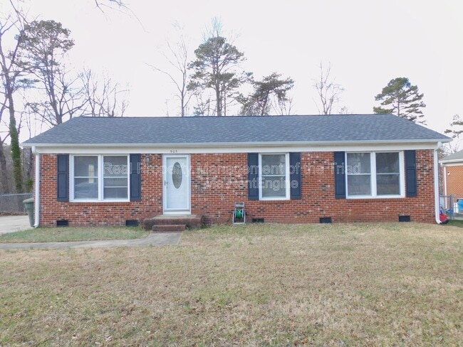 property at 905 Tipperary Dr