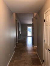 524 W Russell Ave in Visalia, CA - Building Photo - Building Photo