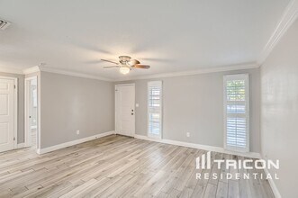 2205 Hemerick Pl in Clearwater, FL - Building Photo - Building Photo