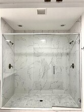 4536 S Aqua Bella Ln in Davie, FL - Building Photo - Building Photo