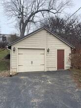 153 Eminence Ave in Harrodsburg, KY - Foto de edificio - Building Photo