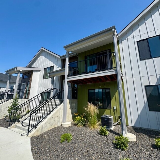 996 E RR Ave in Post Falls, ID - Building Photo - Building Photo