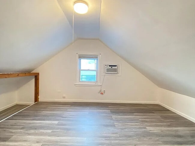 34 E 7th St, Unit 3 in Clifton, NJ - Building Photo - Building Photo