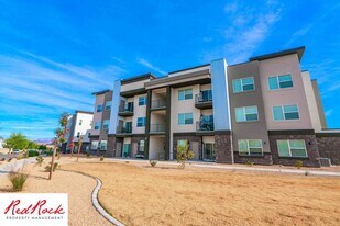 5801 S Garnet Dr in Saint George, UT - Building Photo