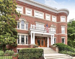 1202 E Capitol St NE, Unit 1 in Washington, DC - Building Photo