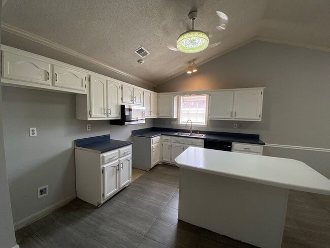 6890 Water Point Cove E in Memphis, TN - Building Photo - Building Photo