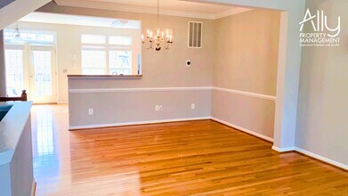 908 Rainier Rd in Charlottesville, VA - Building Photo - Building Photo