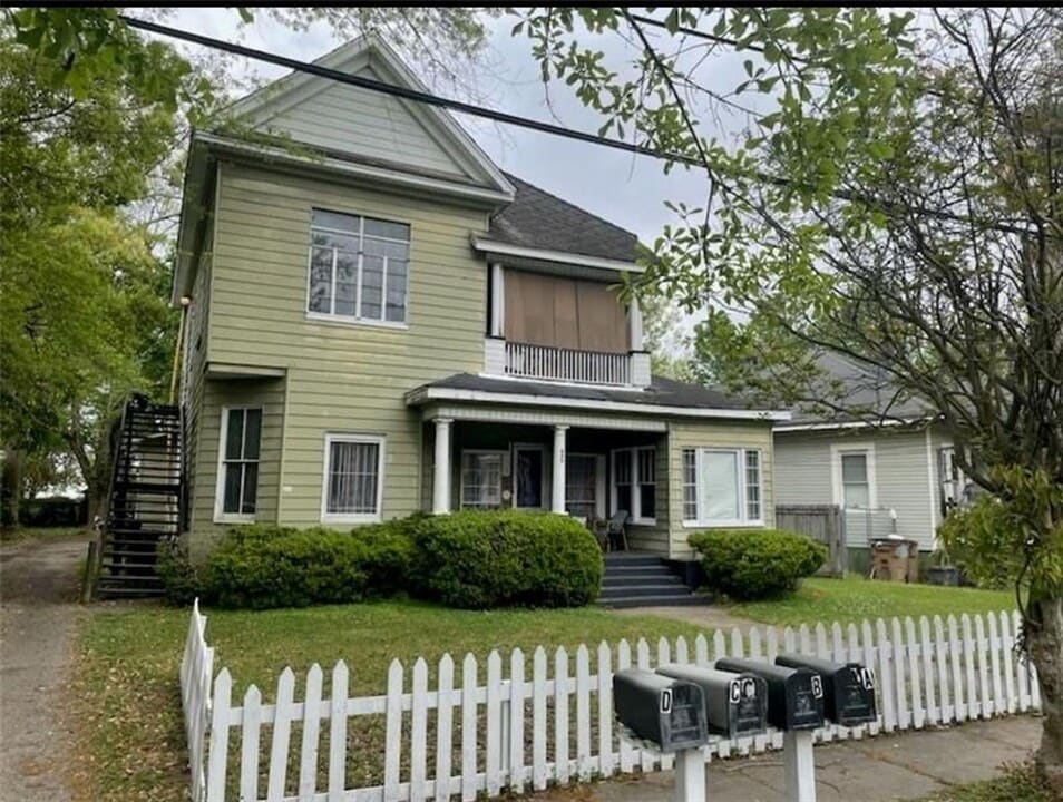 254 Cherokee St in Mobile, AL - Foto de edificio