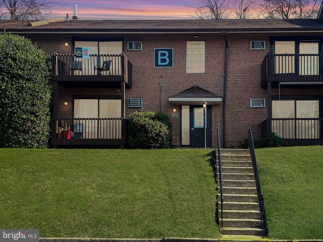 1016 W Baltimore Pike