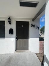 5831 NE 18th Ave, Unit 1 in Fort Lauderdale, FL - Building Photo - Building Photo