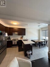 373 Skinner Rd in Hamilton, ON - Building Photo - Building Photo