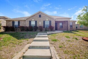 1020 Callalily Dr in Desoto, TX - Building Photo