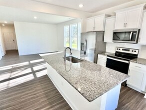 156 Wildflower Cir in Clayton, NC - Building Photo - Building Photo