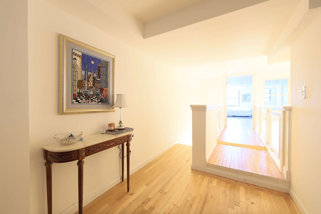 356 Broadway in New York, NY - Building Photo