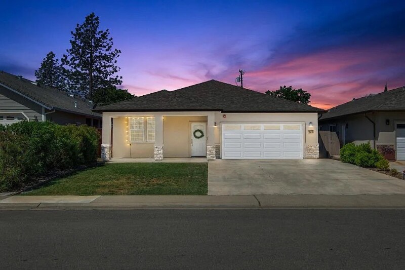 820 B St in Lincoln, CA - Building Photo
