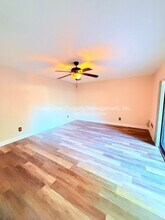 15436 E Pond Woods Dr in Lake Magdalene, FL - Building Photo - Building Photo