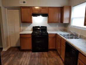 924 Rarig Ave, Unit A in Columbus, OH - Building Photo - Building Photo