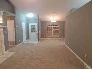 6024 Yellow Rose Dr in Pensacola, FL - Building Photo - Building Photo