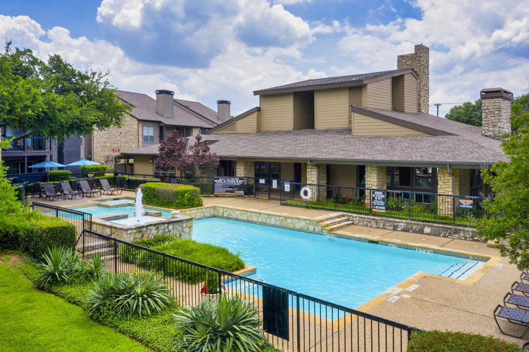 Hunters Point in Arlington, TX - Foto de edificio