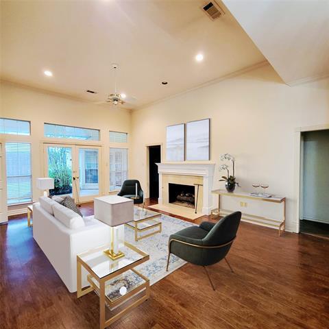 1017 McCoy Dr in Irving, TX - Building Photo