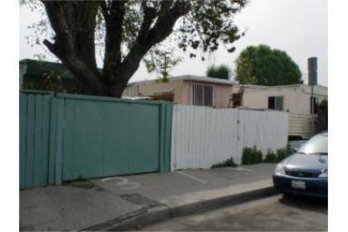 2300 Nadeau St in Huntington Park, CA - Building Photo