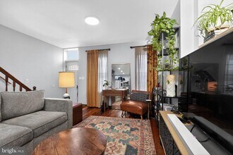 1616 Webster St in Philadelphia, PA - Building Photo - Building Photo