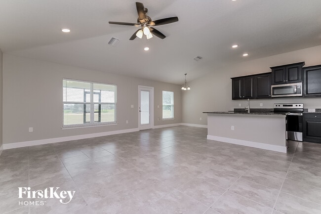 14428 Potterton Cir in Hudson, FL - Foto de edificio - Building Photo