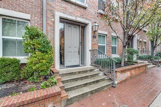 7700 Eastern Ave in Dallas, TX - Building Photo - Building Photo