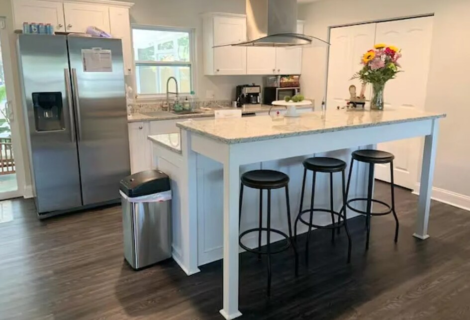 1640 Alcazar Way S in St. Petersburg, FL - Building Photo