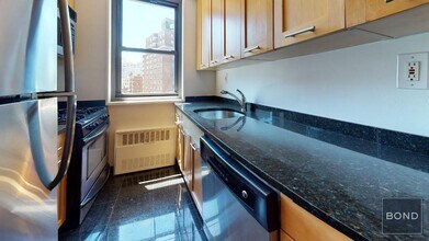 145 Fourth Avenue in New York, NY - Building Photo - Building Photo