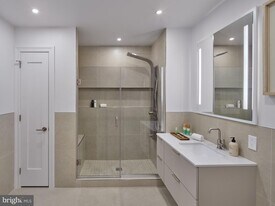 809 Poplar St in Philadelphia, PA - Building Photo