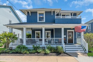 39 East End Ave in Avon By The Sea, NJ - Building Photo