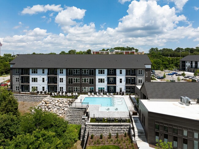 The Crossings in Antioch, TN - Foto de edificio - Building Photo