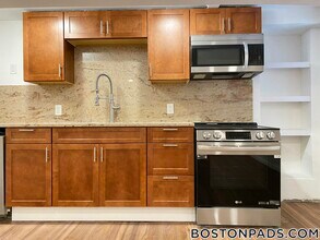 688 Parker St in Boston, MA - Building Photo - Building Photo