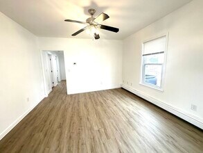 11 Carlton St in Peabody, MA - Building Photo - Building Photo