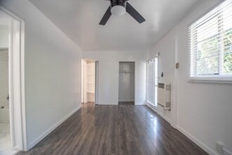 314 W Mission St, Unit 14C in Santa Barbara, CA - Building Photo - Building Photo