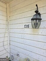 728 Morningside Ln in St. Marys, GA - Building Photo