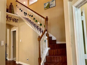 5319 Lindenchase in Houston, TX - Building Photo - Building Photo