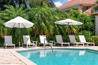 1060 Galleon Dr in Naples, FL - Building Photo - Building Photo