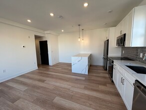 2901 Cecil B. Moore Ave in Philadelphia, PA - Building Photo - Building Photo