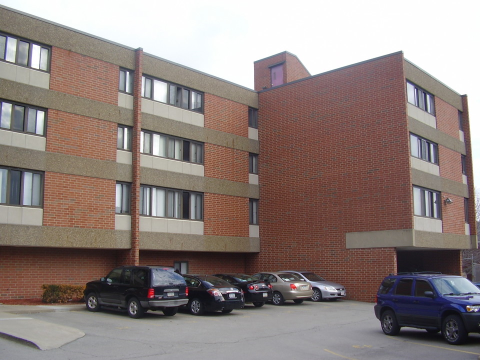 Bates Hill Apartments in Pittsburgh, PA - Foto de edificio