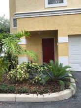 2505 Shadow View Cir in Maitland, FL - Foto de edificio - Building Photo