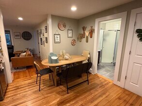 78 Main St in Upton, MA - Building Photo - Building Photo