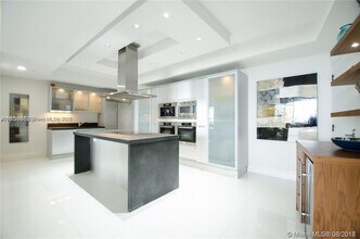 18201 Collins Ave, Unit 1506 in Sunny Isles Beach, FL - Building Photo - Building Photo