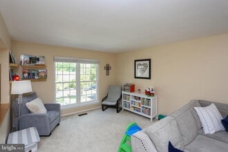 4723 Leyden Way in Ellicott City, MD - Building Photo - Building Photo