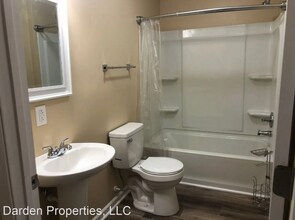 1221 Battle St-Unit -1221-B in Greenville, NC - Building Photo - Building Photo