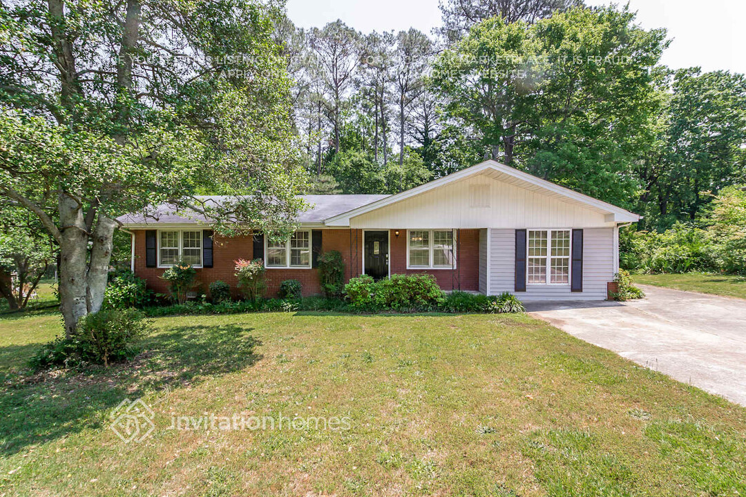 4555 Wesley Dr in Austell, GA - Building Photo