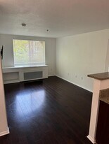 1970 Columbia St, Unit 309 in San Diego, CA - Building Photo