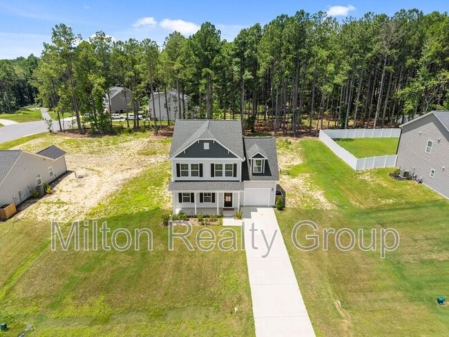 200 Beacon Hl Rd in Lillington, NC - Building Photo - Building Photo